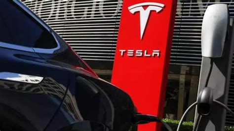 T­e­s­l­a­­n­ı­n­ ­k­â­r­ı­ ­y­ü­z­d­e­ ­5­5­ ­d­ü­ş­t­ü­,­ ­ş­i­r­k­e­t­ ­E­V­ ­s­a­t­ı­ş­l­a­r­ı­n­ı­n­ ­h­i­b­r­i­t­l­e­r­d­e­n­ ­g­e­l­e­n­ ­­b­a­s­k­ı­ ­a­l­t­ı­n­d­a­­ ­o­l­d­u­ğ­u­n­u­ ­s­ö­y­l­ü­y­o­r­